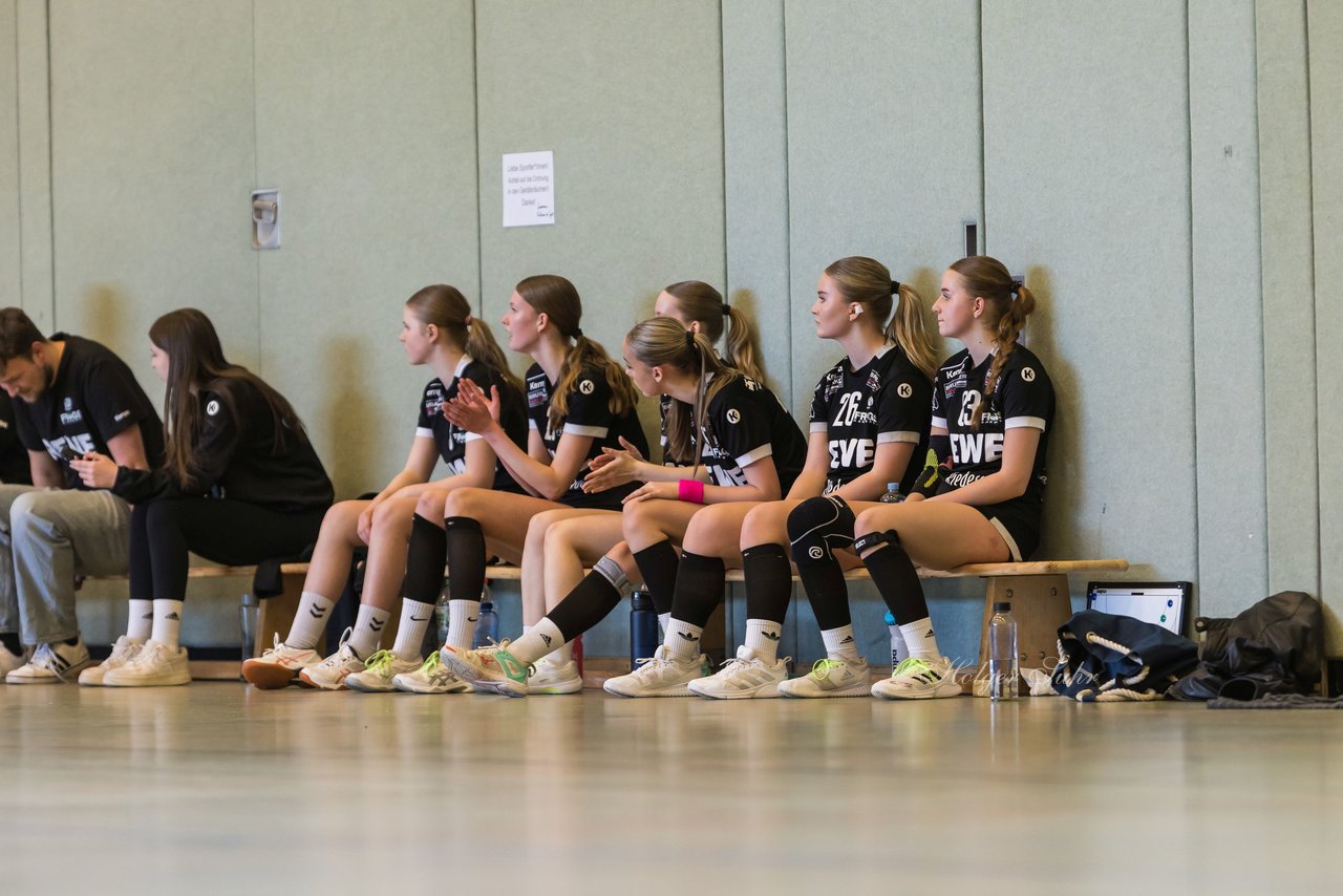Bild 219 - wBJ SV Henstedt Ulzburg - Bramstedter TS : Ergebnis: 27:15